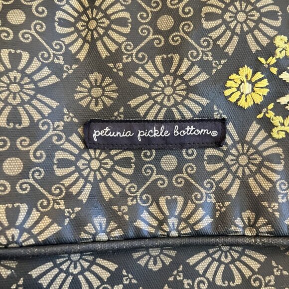 Petunia Pickle Bottom Brown Embroidered Backpack Crossbody Diaper Bag Baby - Picture 3 of 12